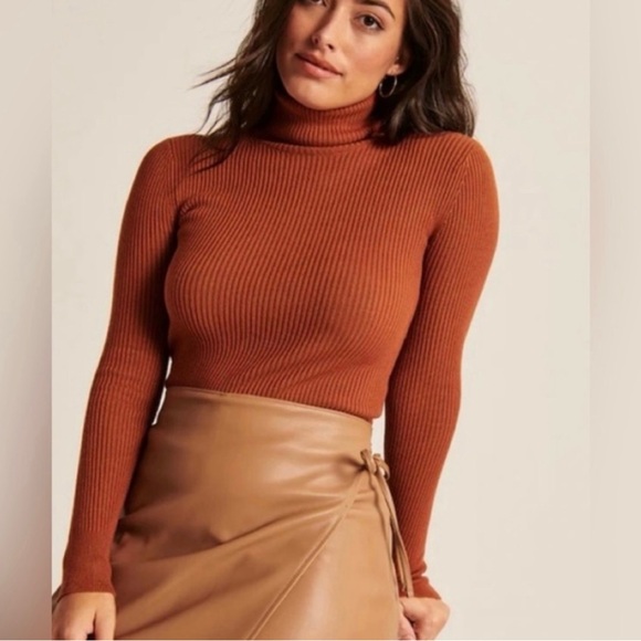 Abercrombie & Fitch - Orange Slim Turtleneck Sweater - NEW with tags - Size XS - Picture 1 of 7